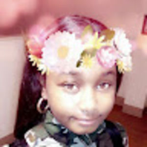 Meet your Posher, Della